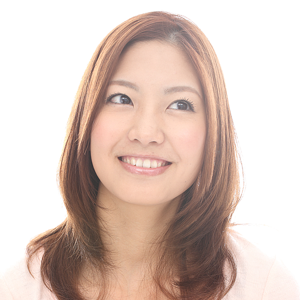 未来を向く女性